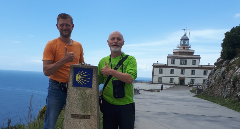 Pan Marek i Łotysz Aigars na Przylądku Finisterre