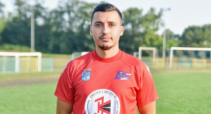 Na zdjęciu: Mateusz Miłoński - gdyby koledzy lepiej strzelali karne byłby bohaterem meczu po tym jak jednego obronił