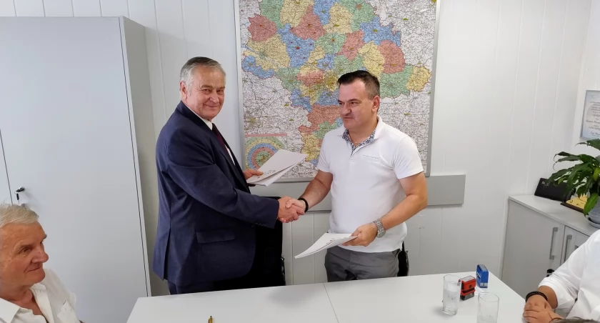 Podpisanie umowy na budowę bloku na T. Kwiatkowskiego w Pułtusku
