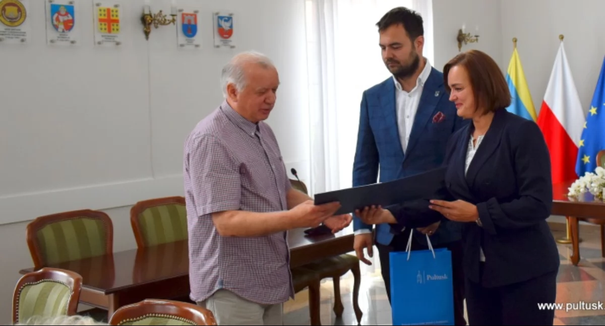 WIADOMOŚCI Z URZĘDU MIEJSKIEGO W PUŁTUSKU, sesja drugiej kadencji Gminnej Seniorów Pułtusku - zdjęcie, fotografia