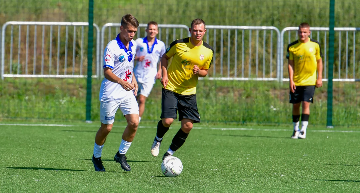 Piłka nożna, Cenne zwycięstwo upale - zdjęcie, fotografia