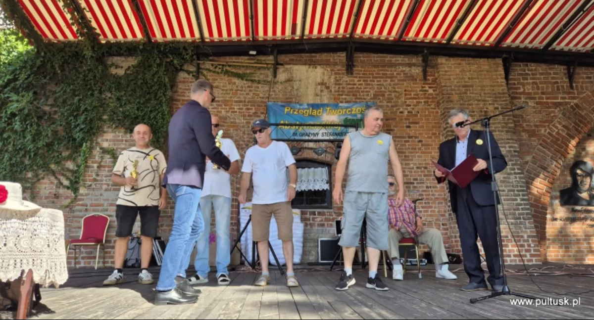 WIADOMOŚCI Z URZĘDU MIEJSKIEGO W PUŁTUSKU, PRZEGLĄD TWÓRCZOŚCI ABSTYNENCKIEJ „ŚWIT” - zdjęcie, fotografia