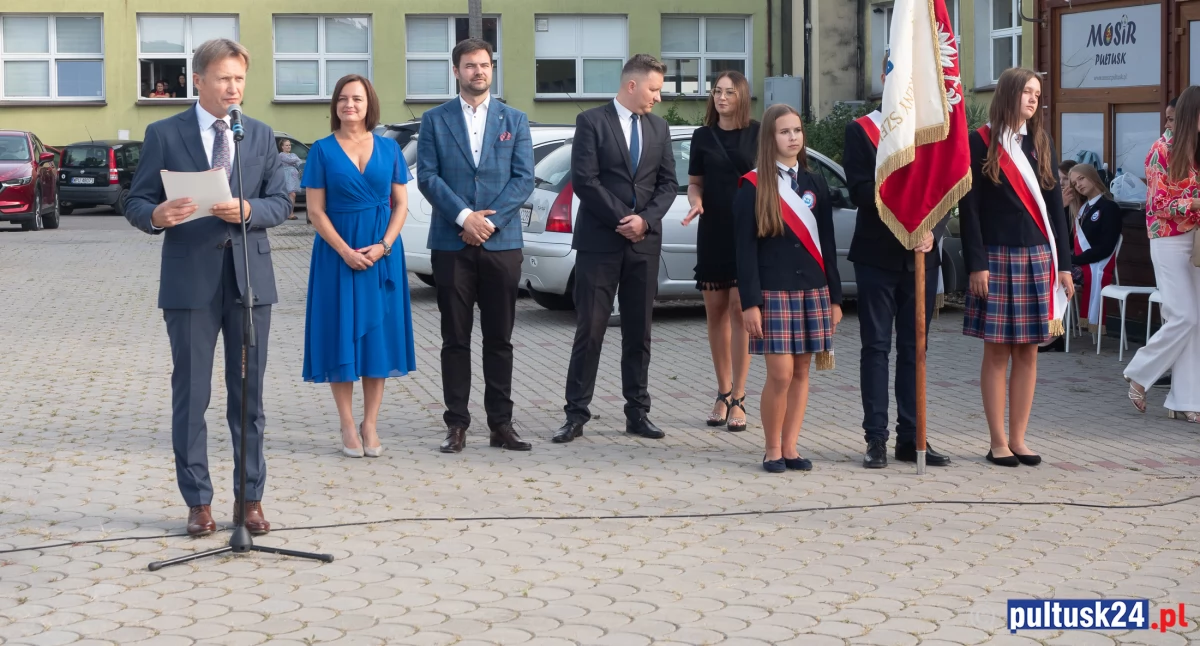 Edukacja, Witaj szkoło! rozpoczęcie szkolnego Pułtusku - zdjęcie, fotografia
