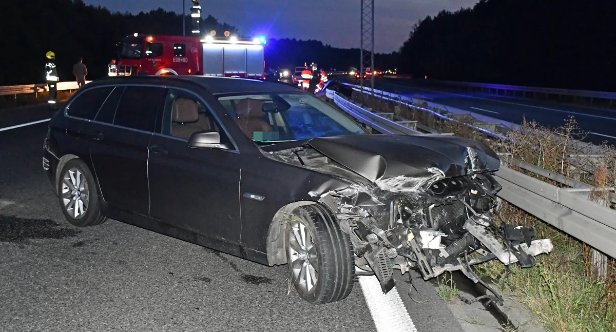 Wypadki, Groźny wypadek sąsiadów Kierowca pijany uciekł - zdjęcie, fotografia
