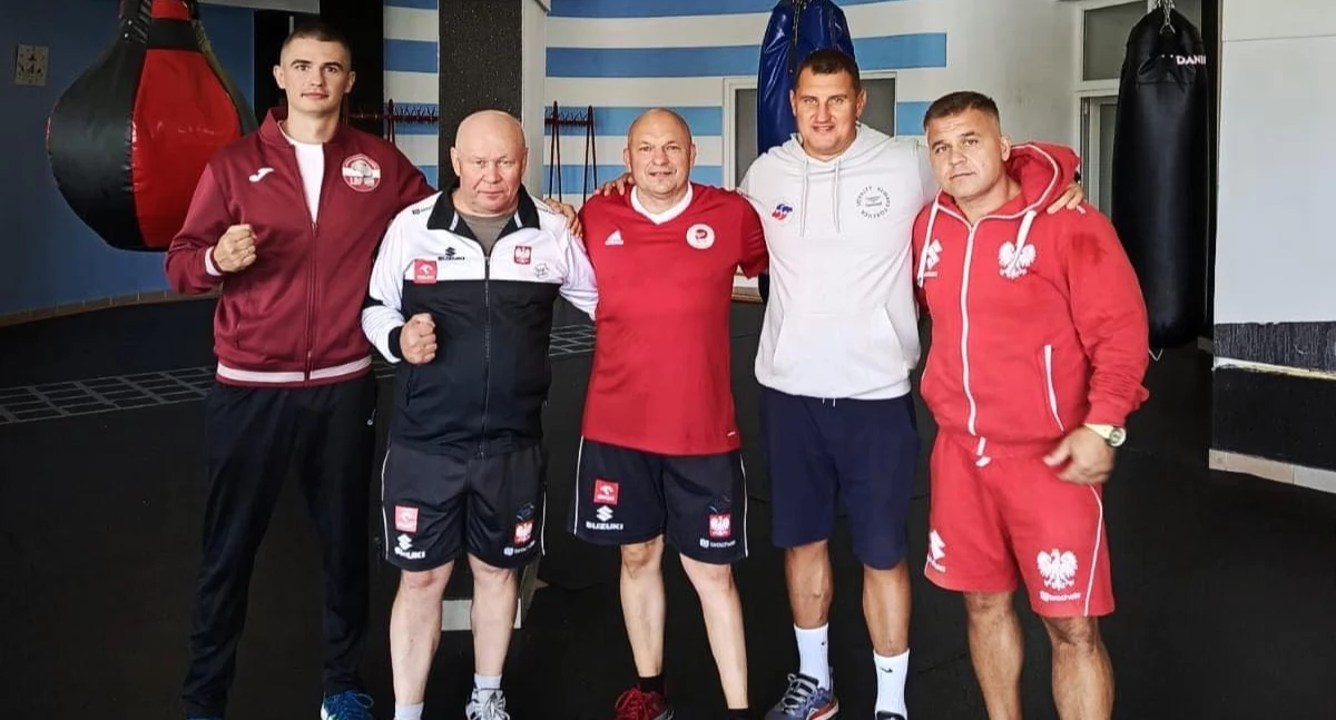 Sporty walki, Intensywne przygotowania Mistrzostw Świata Juniorów boksie - zdjęcie, fotografia