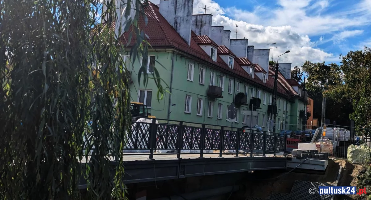 Inwestycje, Benedyktyński nową balustradą podoba - zdjęcie, fotografia