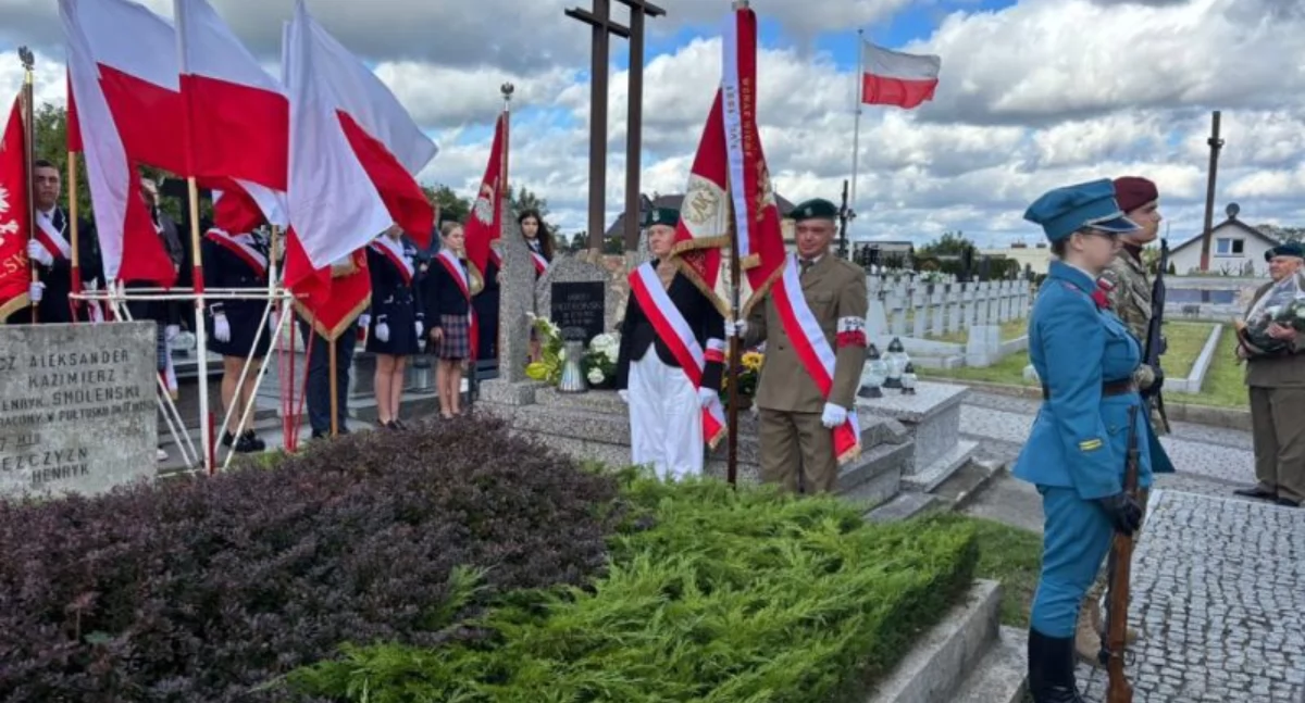 WIADOMOŚCI Z URZĘDU MIEJSKIEGO W PUŁTUSKU, Obchody rocznicy powstania Polskiego Państwa Podziemnego - zdjęcie, fotografia