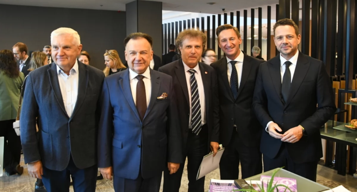 Samorząd , Polskie regiony obronie polityki spójności Europejskiej - zdjęcie, fotografia