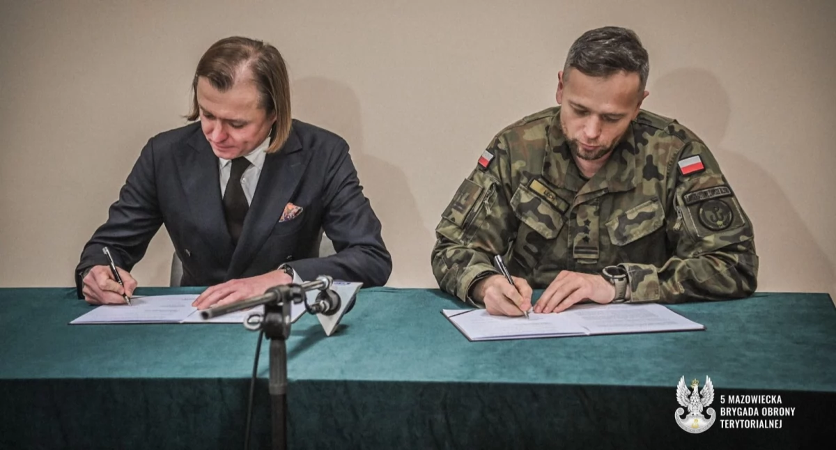 Wojsko, Porozumienie Dowódcy Wojewodą Mazowieckim współpracy sytuacjach kryzysowych - zdjęcie, fotografia
