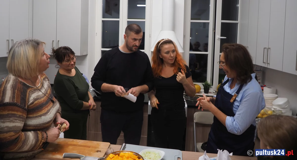 Kulinaria, Kuchenne czary dynią warsztaty kulinarne pułtuskiej Trzynastce - zdjęcie, fotografia