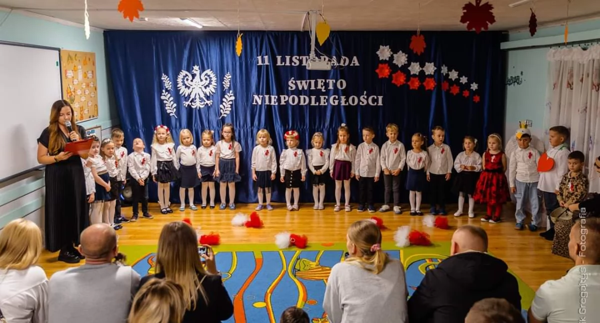 Edukacja, Sówki Przedszkola Miejskiego piękna lekcja patriotyzmu - zdjęcie, fotografia