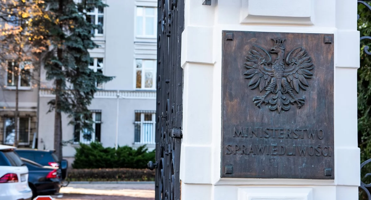 Finanse, Ważne zmiany frankowiczów Ministerstwo pracuje nowymi regulacjami Sądy mają przyspieszyć - zdjęcie, fotografia