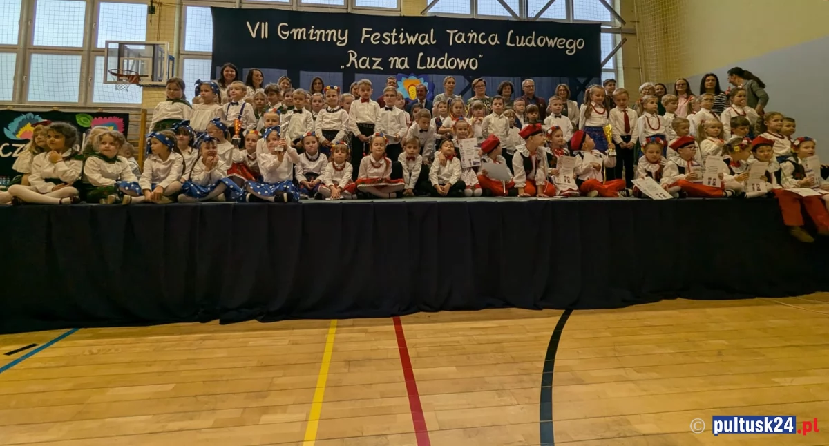 Edukacja, Oberki polki roztańczone przedszkolaki - zdjęcie, fotografia