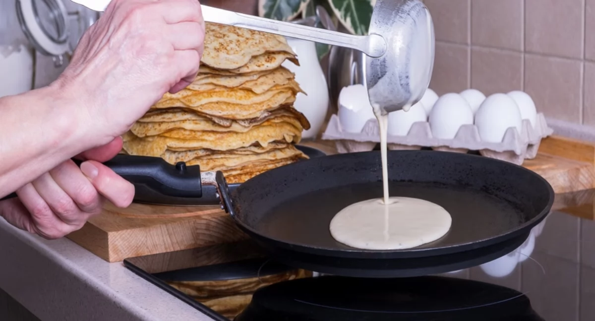 Społeczeństwo, Kolejna patelnia nadaje wyrzucenia rzeczy wystrzegaj - zdjęcie, fotografia