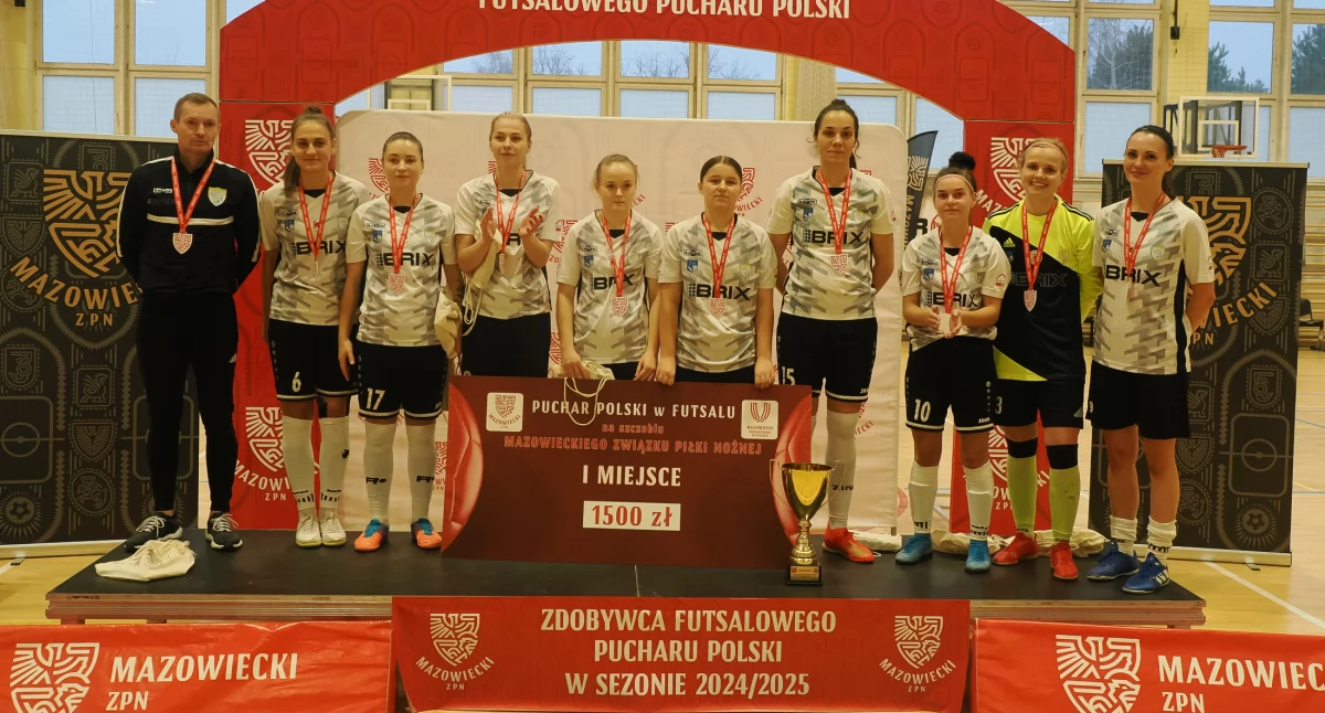 Futsal, PUŁTUSK Mistrz Mazowsza futsalu kobiet - zdjęcie, fotografia