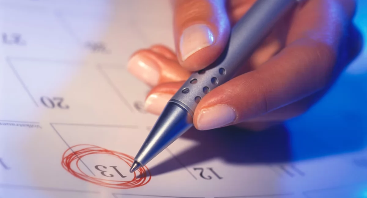 Społeczeństwo, wolne pracy Lista - zdjęcie, fotografia