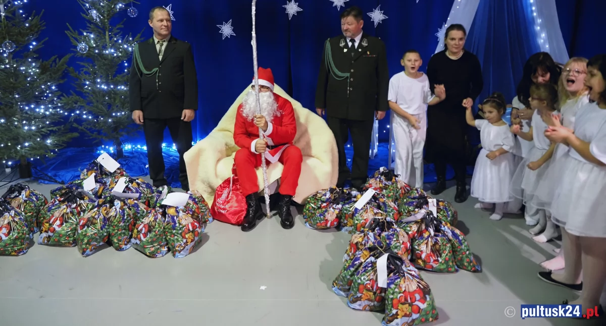 Edukacja, zabrakło miejsca naszych sercach Jasełka wizyta Mikołaja - zdjęcie, fotografia