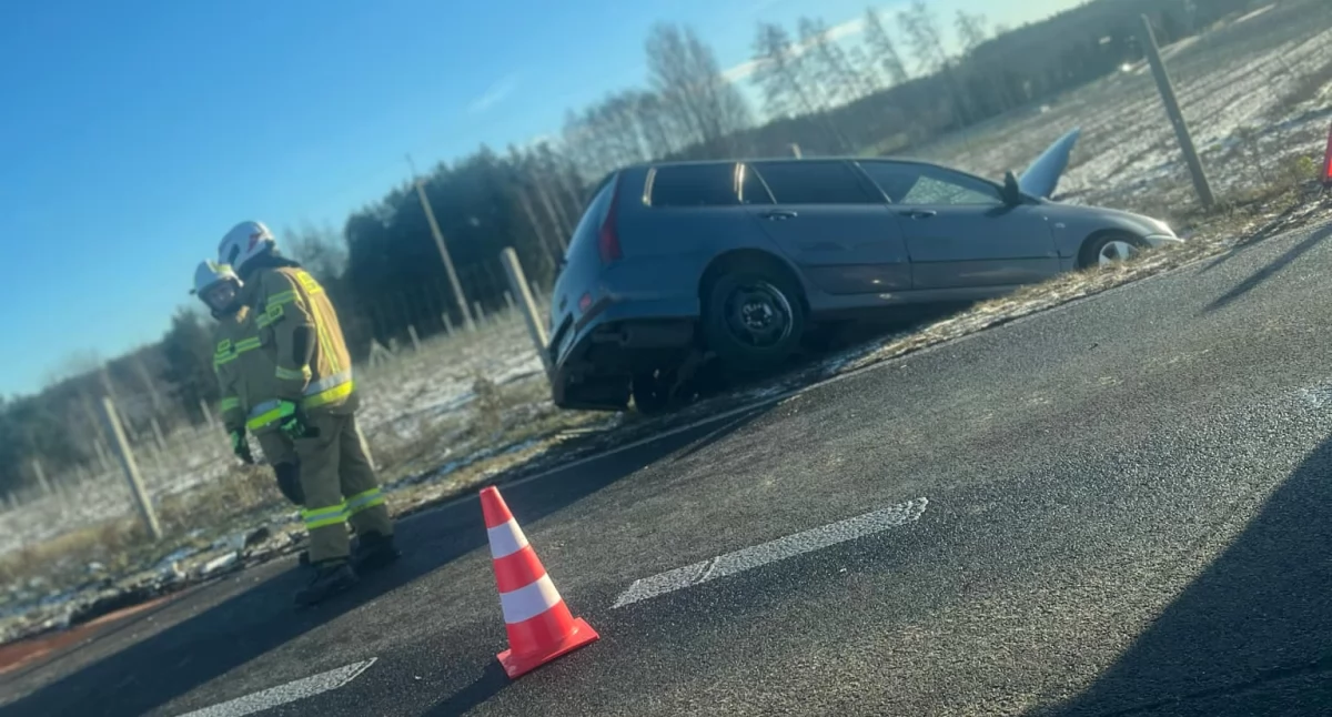 Wypadki, Uwaga kierowcy! Wypadek drodze Ciechanowa - zdjęcie, fotografia