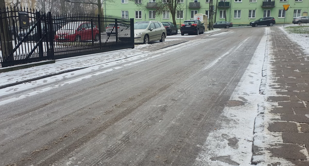 WIADOMOŚCI ZE STAROSTWA POWIATOWEGO, Centralne Biuro Prognoz Meteorologicznych Wydział Warszawie prognozuje oblodzenie - zdjęcie, fotografia