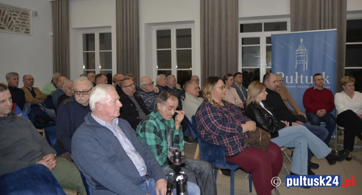 Samorząd , Spotkanie sprawie kanałków - zdjęcie, fotografia