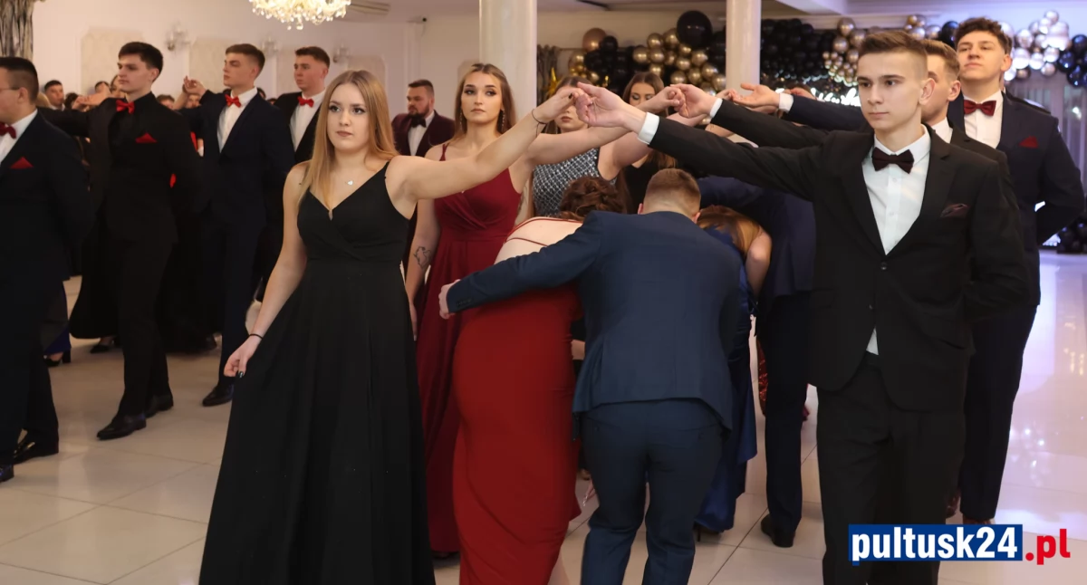 Edukacja inna, Studniówka Golądkowie - zdjęcie, fotografia