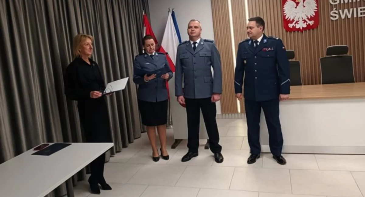 Policja, Łukasz Mikita kierownikiem Posterunku Policji Świerczach - zdjęcie, fotografia