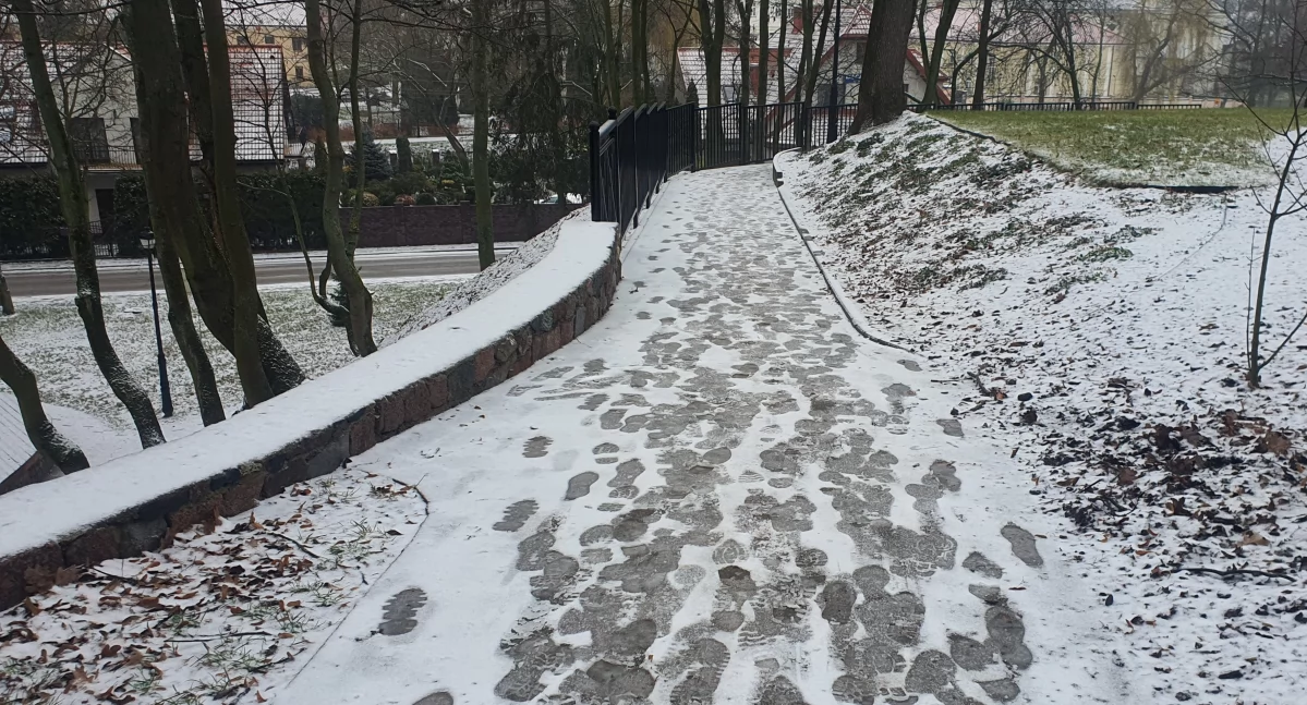 Społeczeństwo, Niskie temperatury zagrożeniem życia zdrowia bądź obojętny! - zdjęcie, fotografia