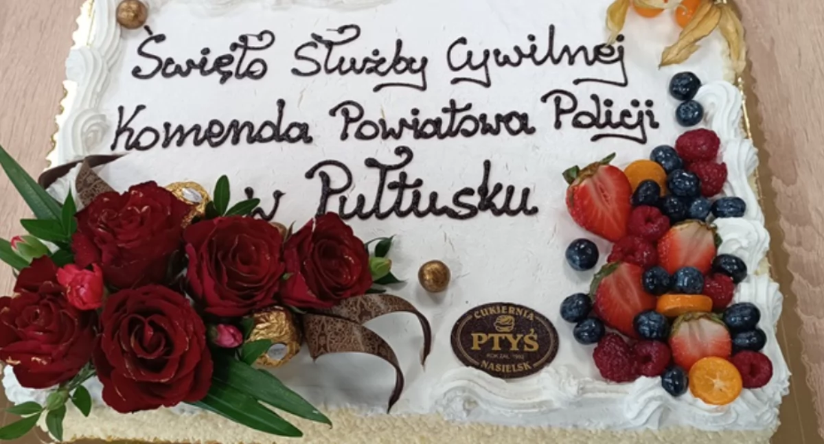 Policja, Dziś Święto Służby Cywilnej Policjanci dziękowali pracownikom Pułtusku - zdjęcie, fotografia