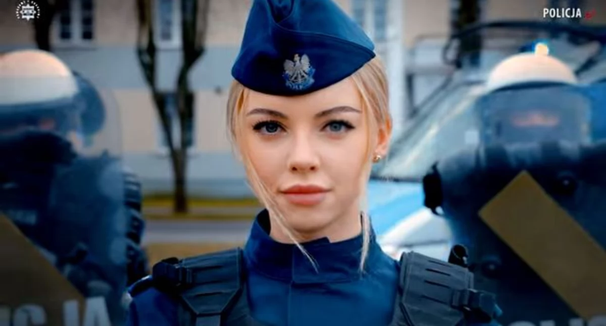 Policja, kobiet policji - zdjęcie, fotografia