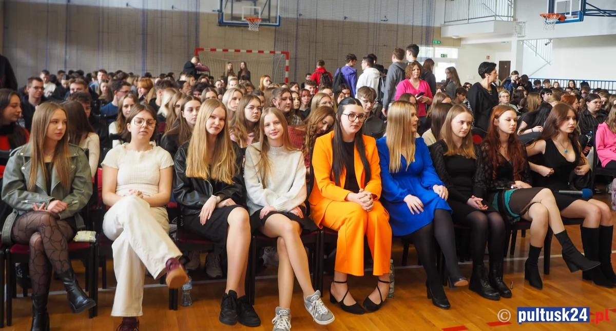 Edukacja, Rewelacyjne Szkolne Spotkania Sztuką „Skardze” - zdjęcie, fotografia