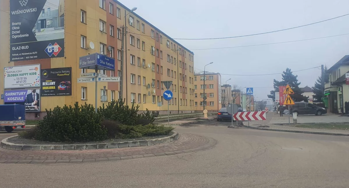 Społeczeństwo, Mickiewicza dalej remontem - zdjęcie, fotografia