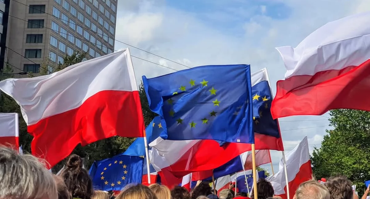 Społeczeństwo, Europejczycy obchodzą Dzień Europy - zdjęcie, fotografia