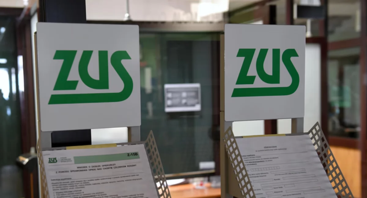 Społeczeństwo, ostrzega przed oszustami Coraz częstsze wyłudzenia danych pieniędzy - zdjęcie, fotografia