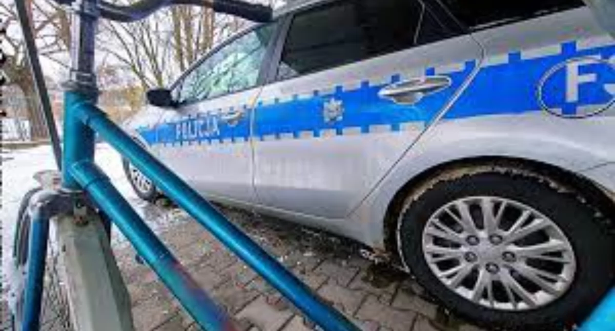 Policja, Nietrzeźwy rowerzysta zatrzymany promilem - zdjęcie, fotografia