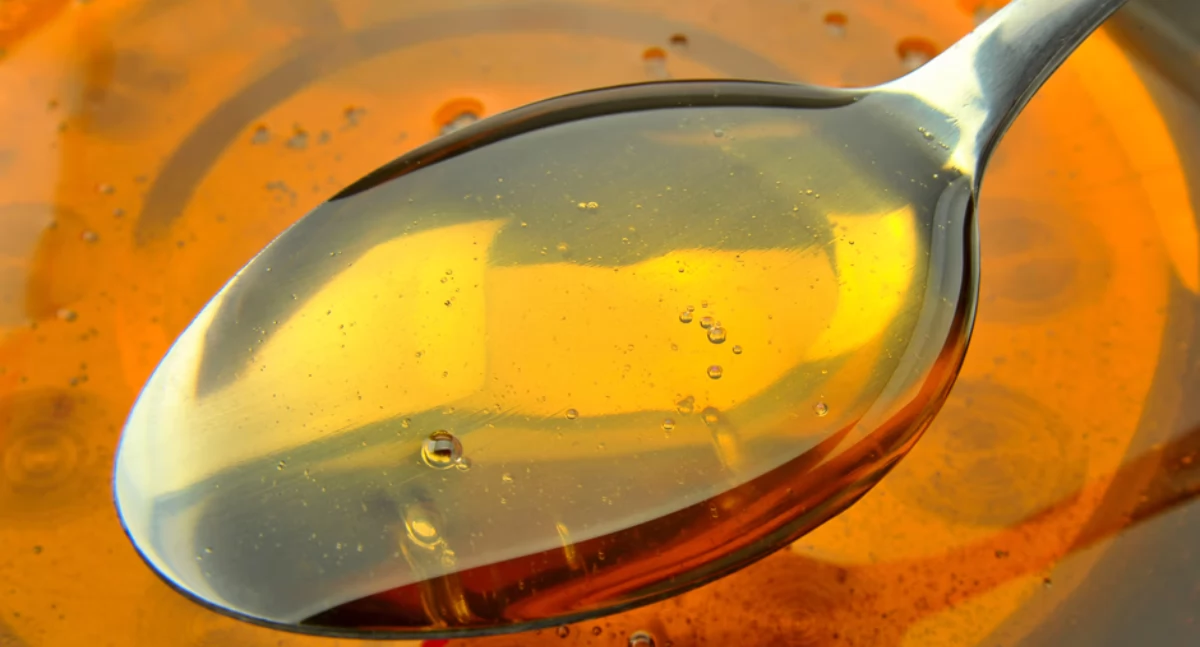 Te oleje "zbijają" cholesterol. Polacy rzadko po nie sięgają