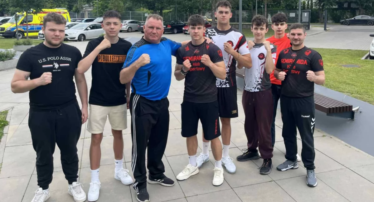 Sporty walki, Zawodnicy Semiramida ważnych imprezach pięściarskich - zdjęcie, fotografia