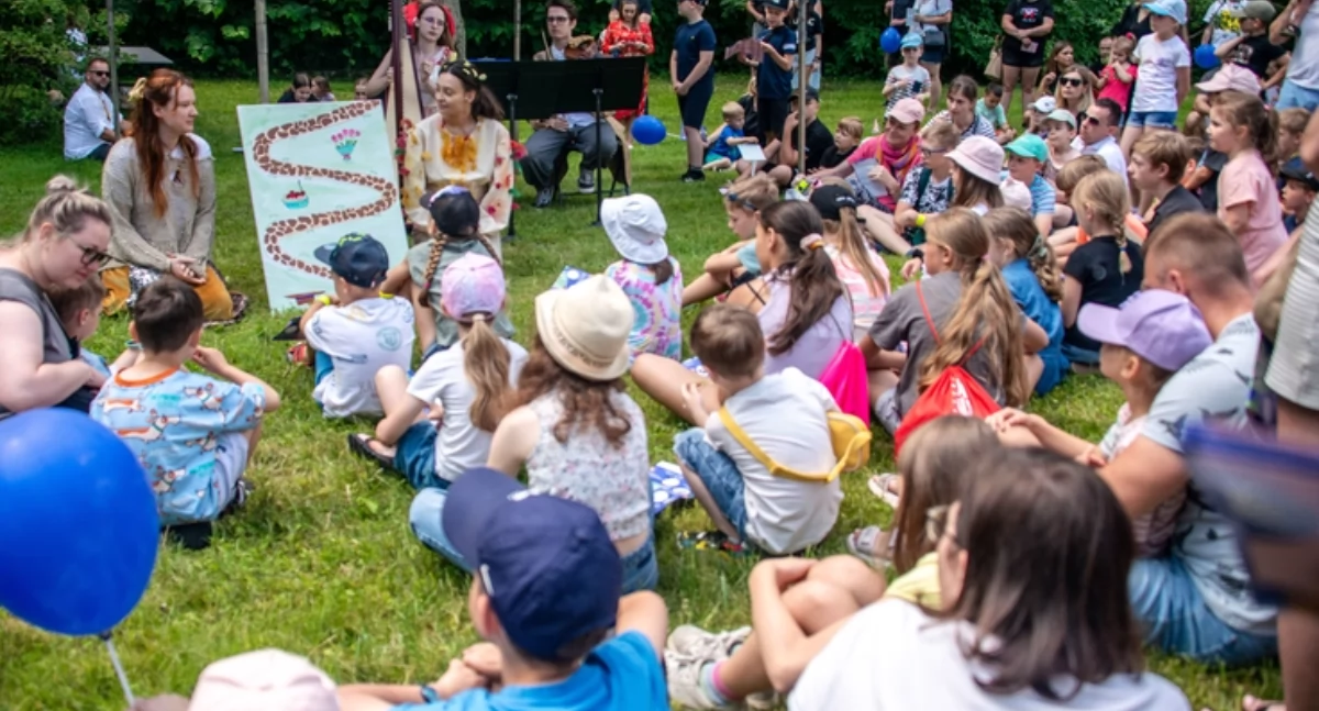 Społeczeństwo, nabór instytucji programu wydarzeń edukacyjnych Efekt Chopina - zdjęcie, fotografia