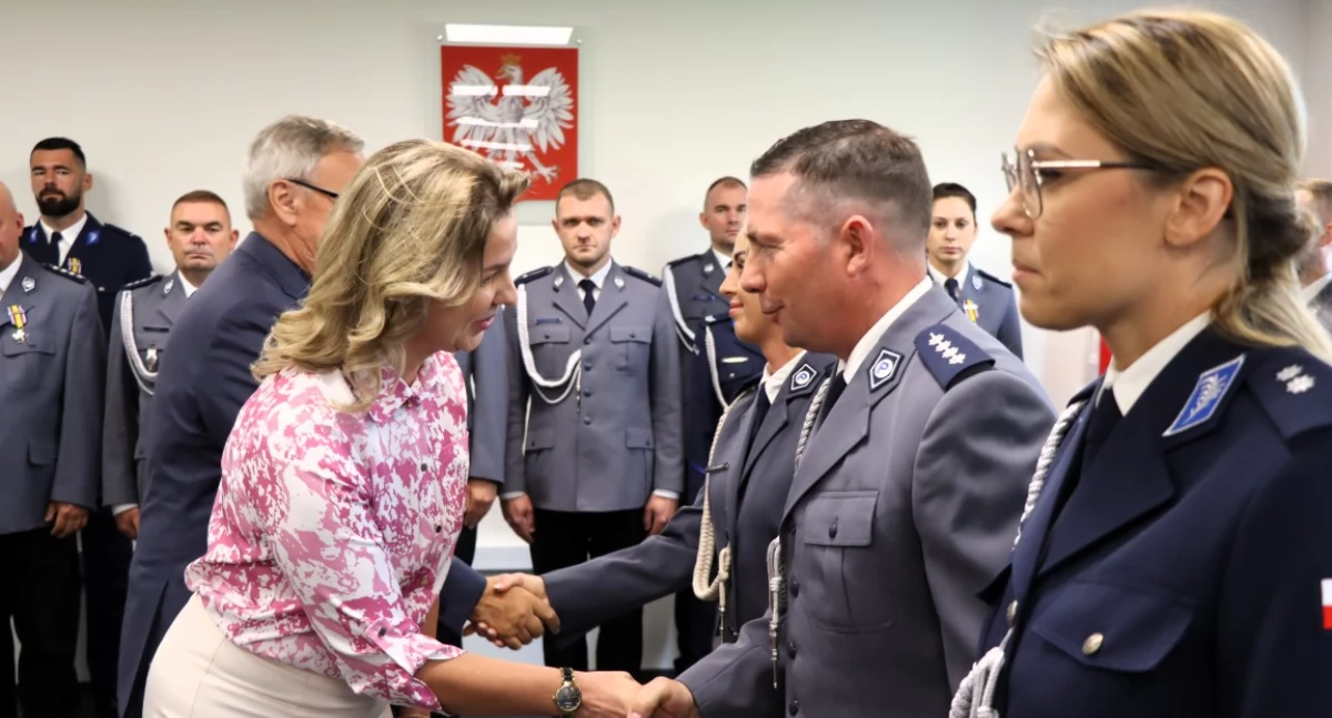 WIADOMOŚCI ZE STAROSTWA POWIATOWEGO, Pułtuskie obchody Święta Policji rocznicę powstania Policji Państwowej - zdjęcie, fotografia