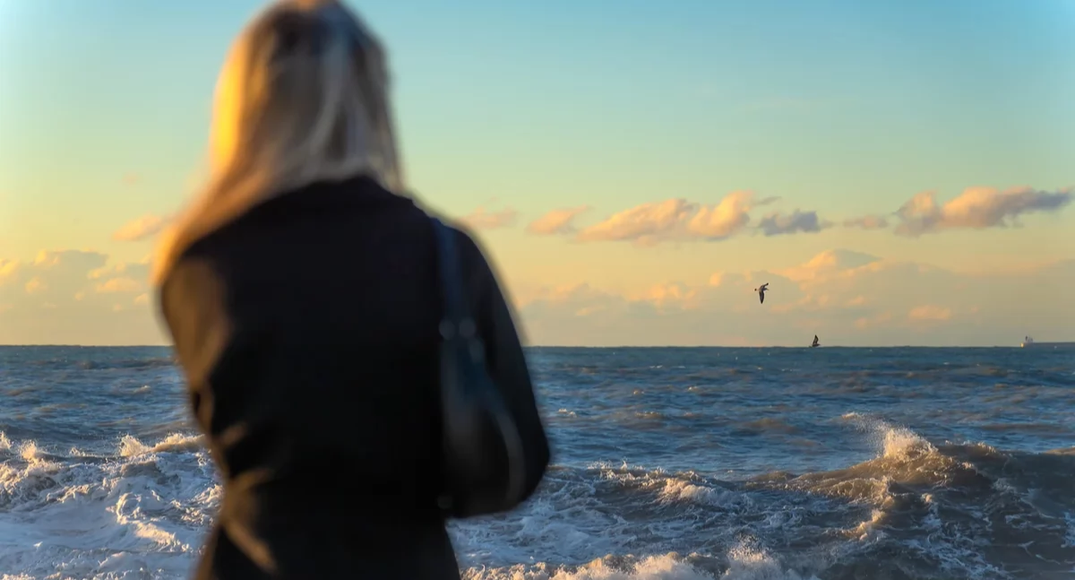 Społeczeństwo, Przemoc ekonomiczna wakacjach Czułam dziecko opieką surowego - zdjęcie, fotografia