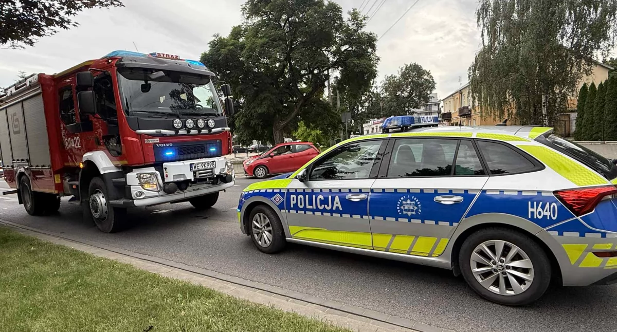 Policja, Pułtusk latek kierujący motocyklem zderzył autem osobowym - zdjęcie, fotografia