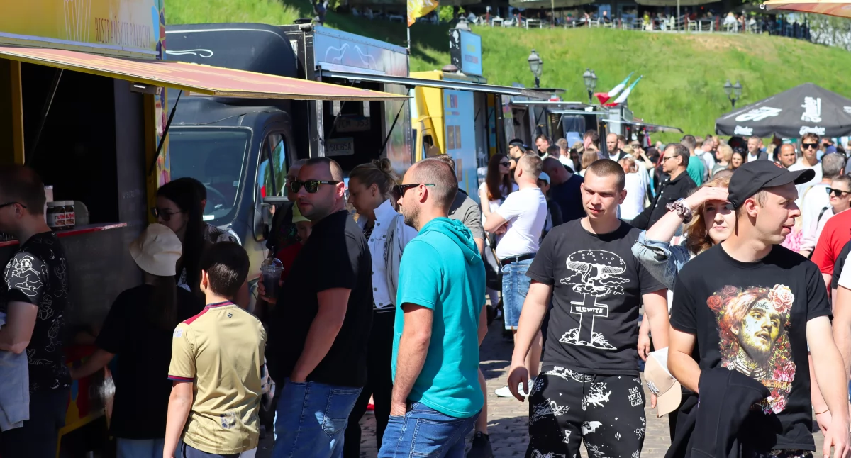 Zaproszenia, Festiwal Smaków Trucków piątku Pułtusku! trucki smakami kuchni świata zaparkują Przystani Miejskiej - zdjęcie, fotografia