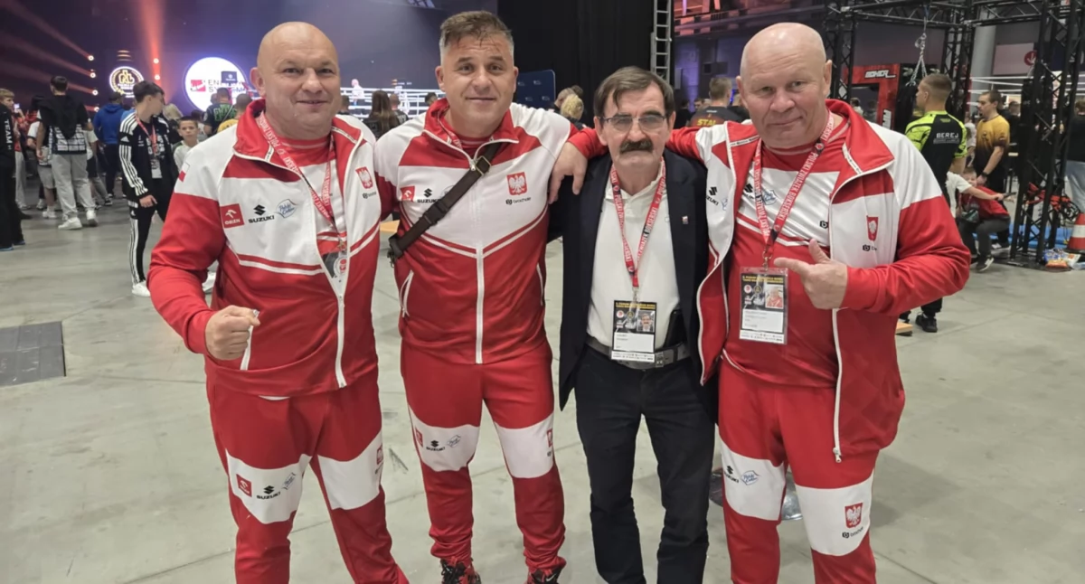 Sporty walki, Sportowy Semiramida Forum Polskiego Boksu Kielcach - zdjęcie, fotografia