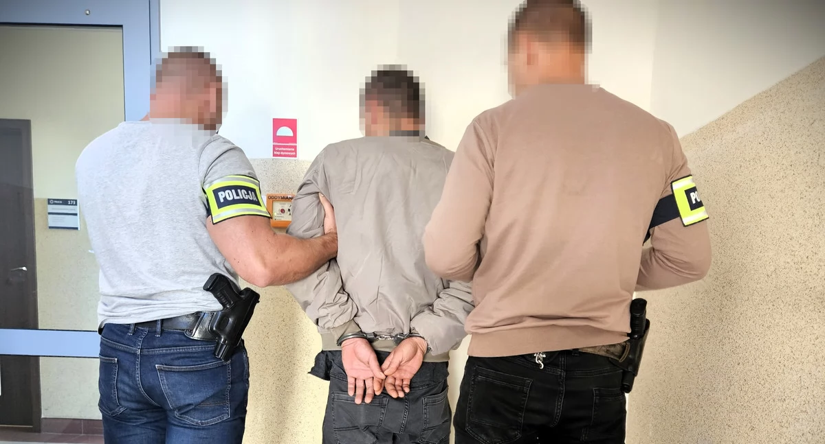 Policja, Zatrzymany gorącym uczynku gotówką ręku Szybka akcja ostrołęckiej policji zapobiegła stracie tysięcy - zdjęcie, fotografia