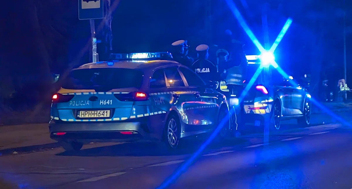 Podsumowanie weekendu Wszystkich Świętych w powiecie pułtuskim. Policja dziękuje kierowcom za odpowiedzialność