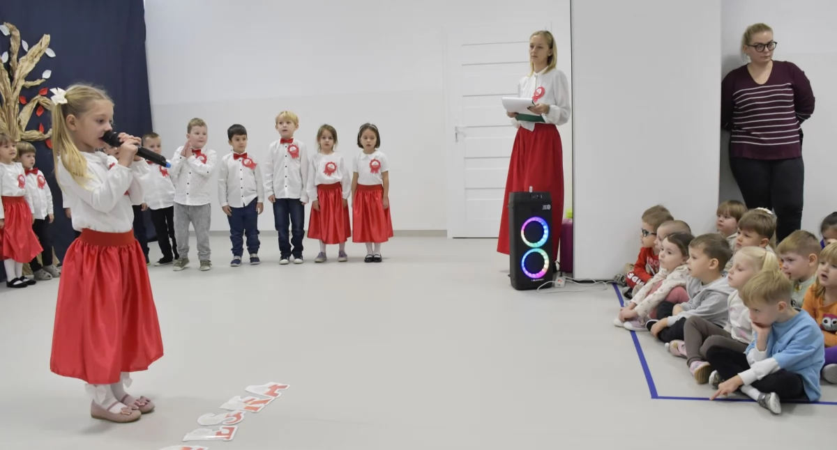 … I każdy to przyzna, iż przepiękna jest ta nasza Ojczyzna...