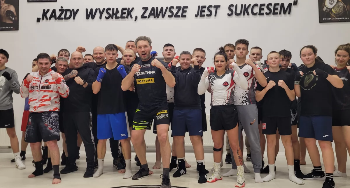 Sporty walki, Dragon Semiramidzie! - zdjęcie, fotografia