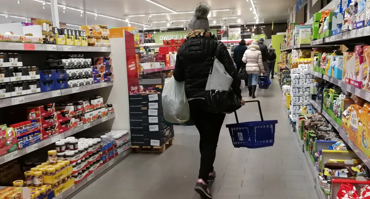 Finanse, wydadzą Polacy świąteczne zakupy - zdjęcie, fotografia