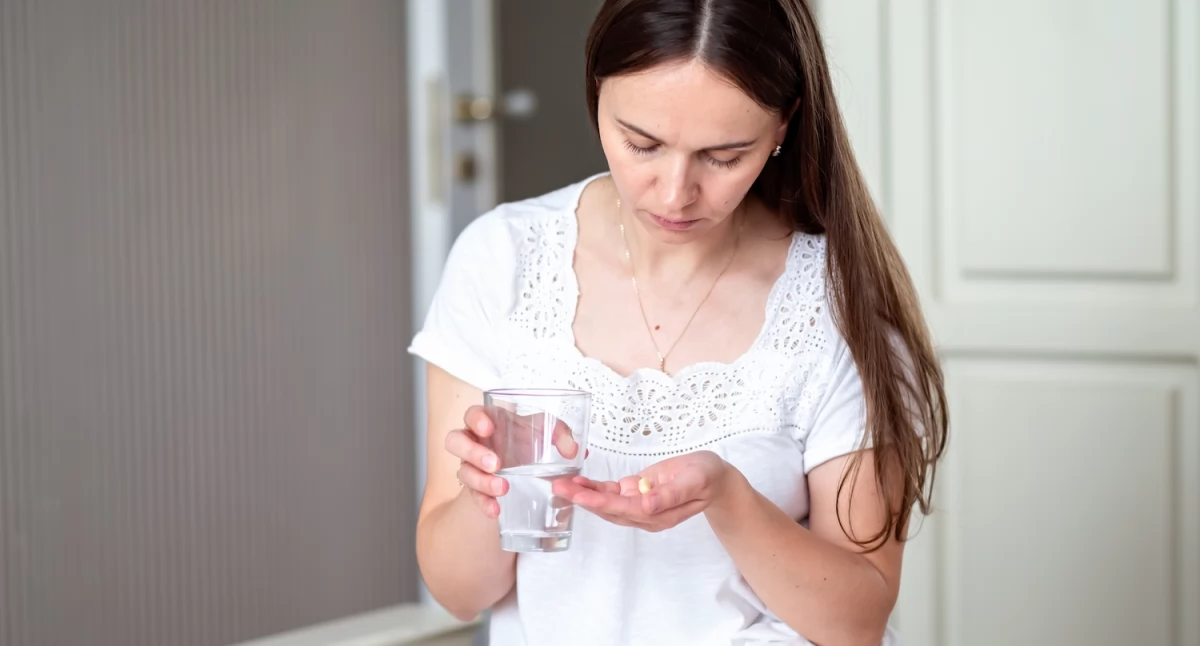 Artykuł zewnętrzny, wygląda bezpieczne odrobaczanie kroku - zdjęcie, fotografia