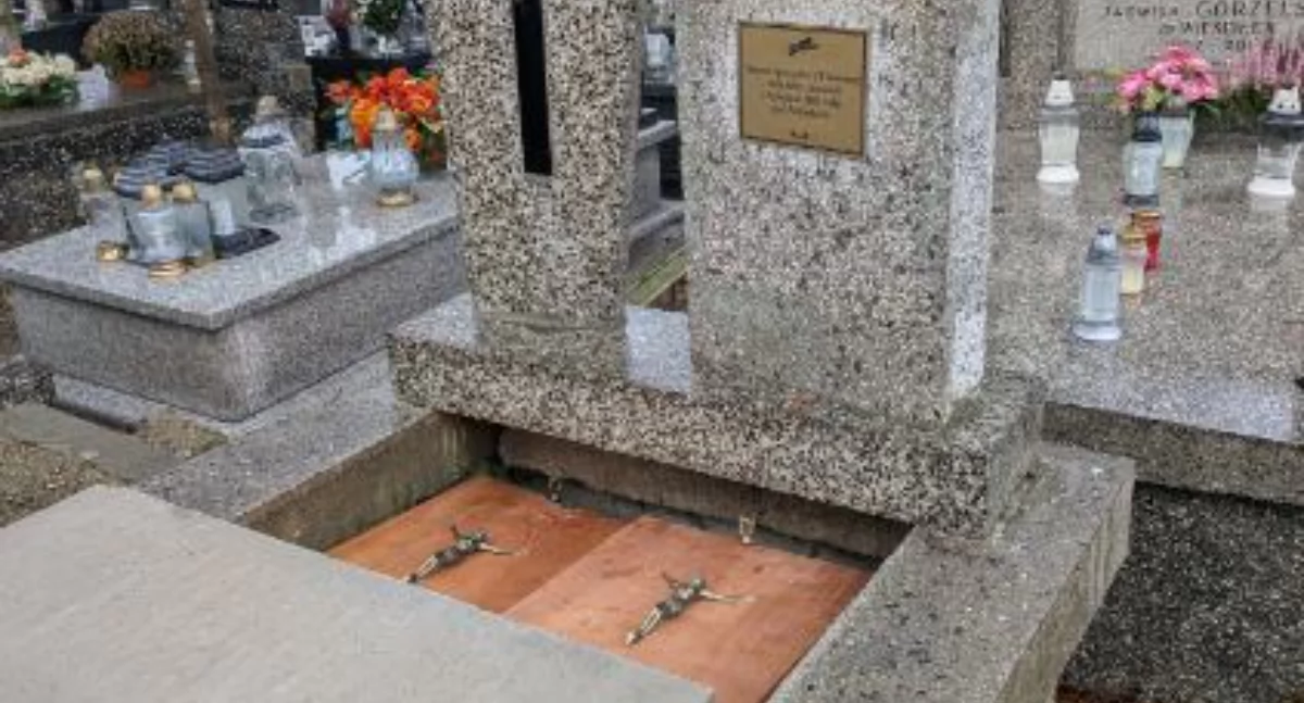 Wydarzenia, Pochówek latach! odkryciu mówi główny archeolog Wojciech Kaczor! - zdjęcie, fotografia