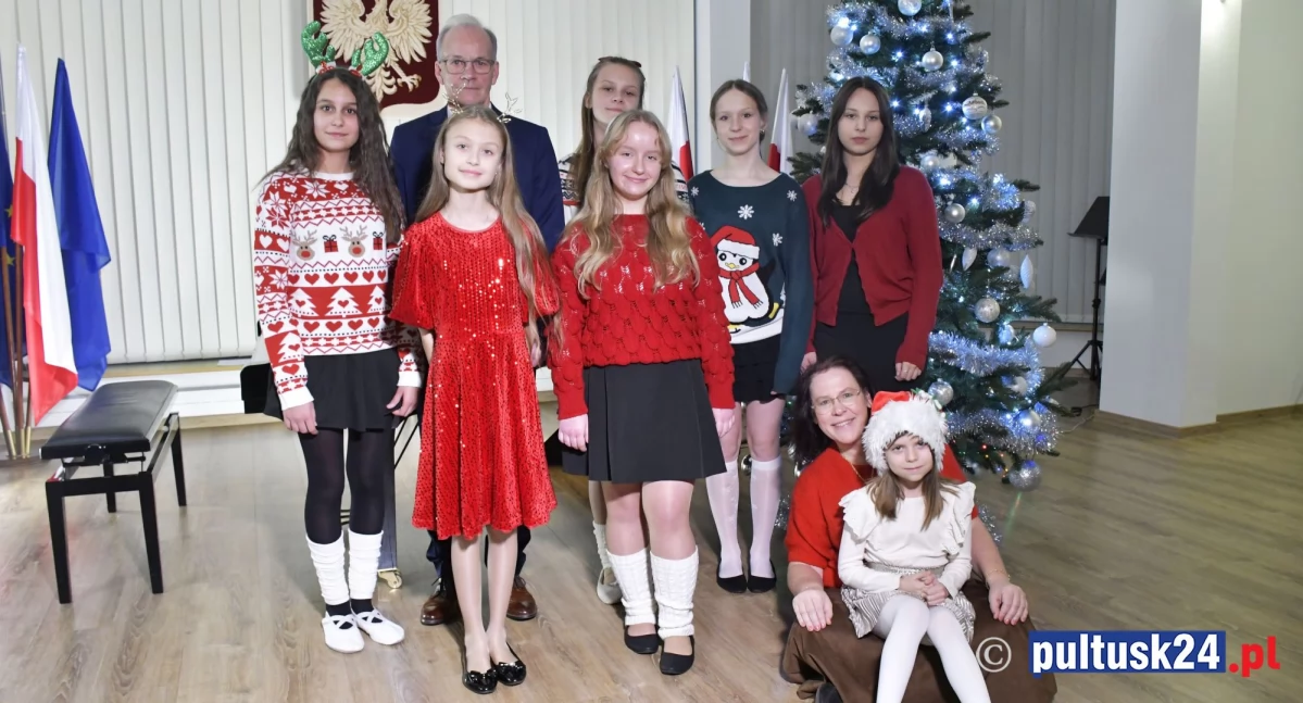 Muzyka, Wigilijna Danuta Karol Jagiełło Zespół Państwowej Szkoły Muzycznej Pułtusku świąteczny - zdjęcie, fotografia